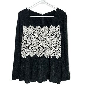 A'Reve Black Boucle Wool Blend Sweater White Lace Medium